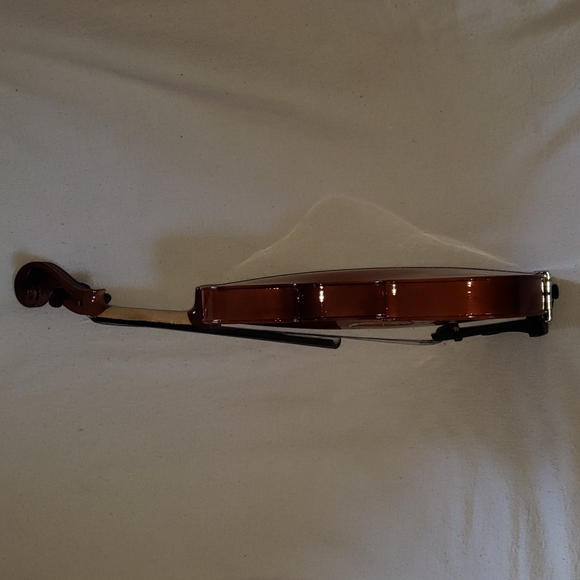 Violin with Bow, Carrying Case & Strap - Picture 4 of 10